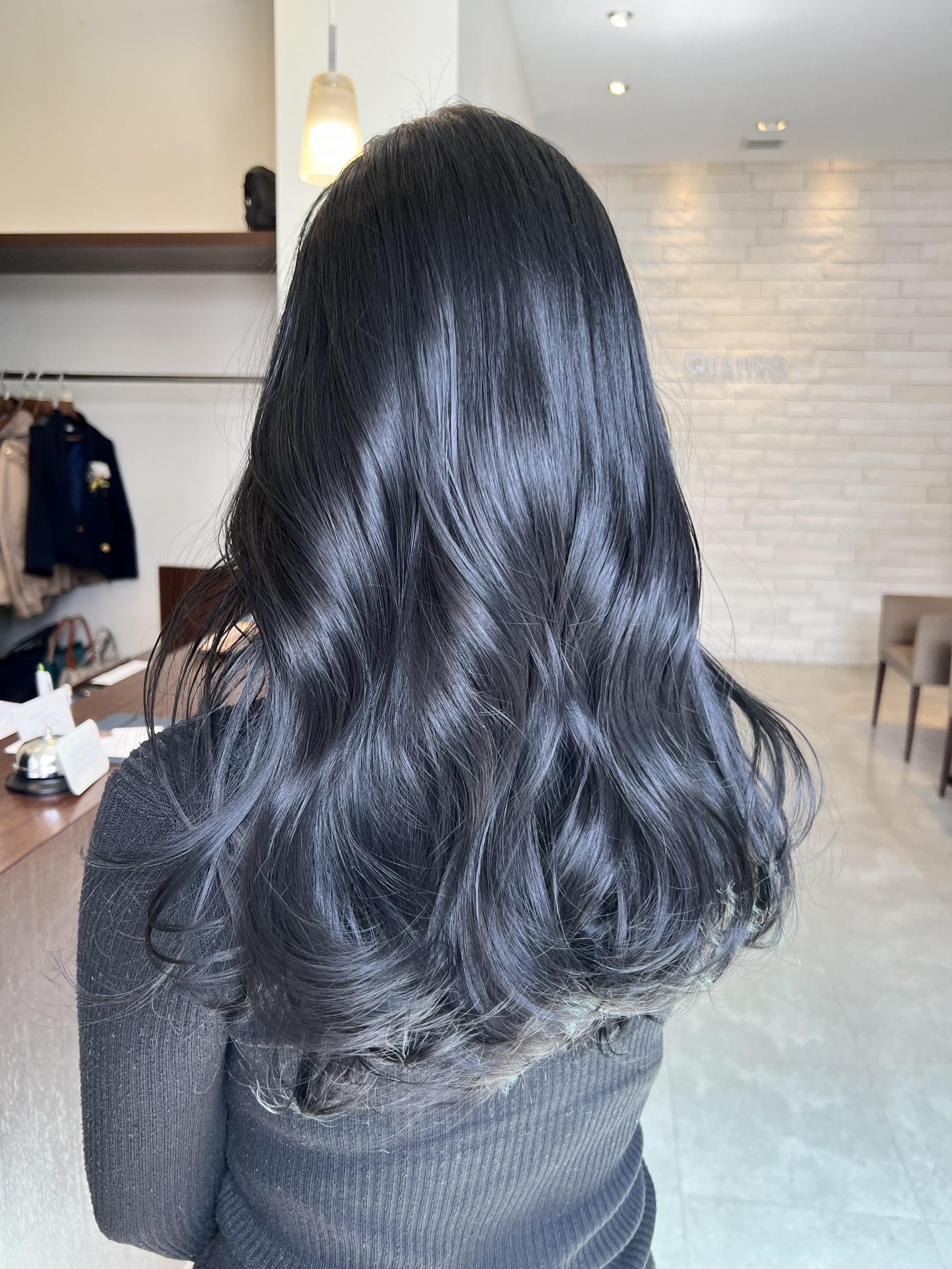 グレーブラックカラー | QUATTRO（クアトロ）